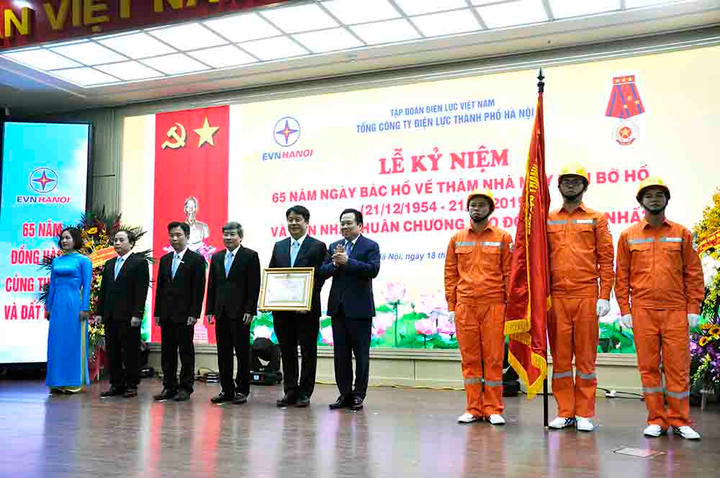 130 năm phát triển của Điện lực TP Hà Nội - 5