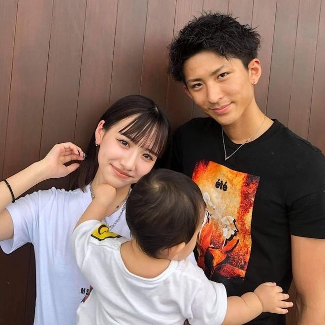 Cuộc sống của người mẫu Nhật Bản sinh con ở tuổi 16 - 2