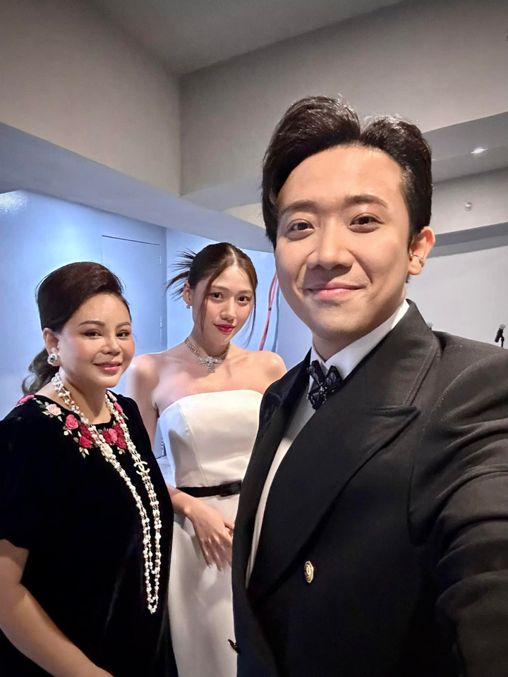 Sao Việt 2/12: Con gái Quyền Linh giành giải nhất cuộc thi vẽ tranh - 5