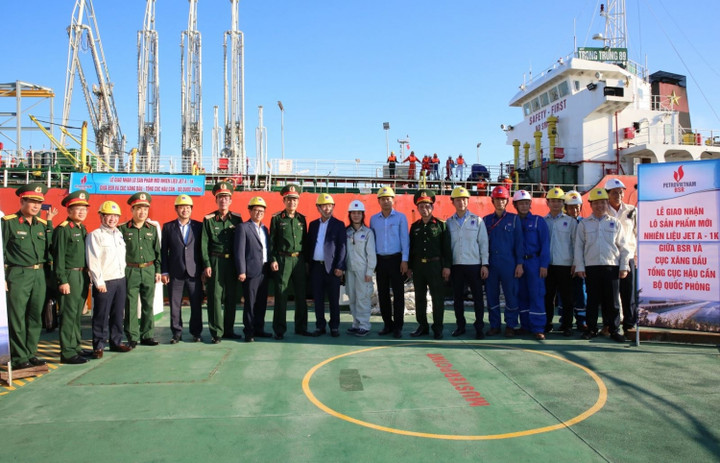 BSR xuất bán các lô sản phẩm nhiên liệu quốc phòng đầu tiên - 4