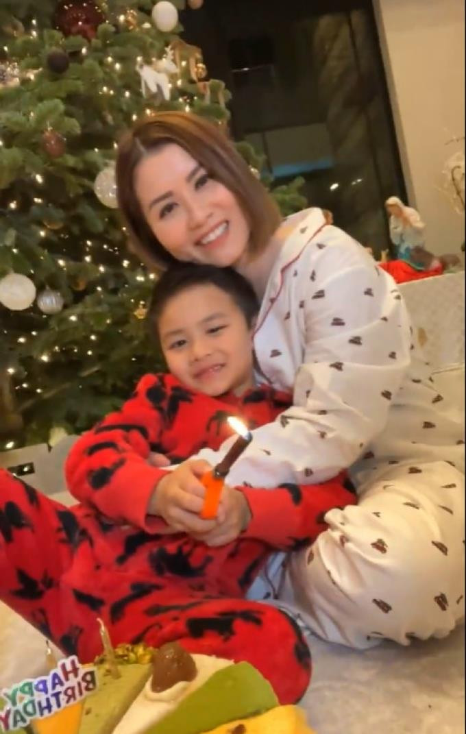 Đan Trường diện đồ đôi, đón sinh nhật cùng con trai và vợ cũ - 3