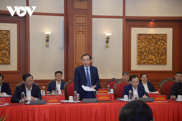 Tổng Bí thư chủ trì cuộc họp của Bộ Chính trị với lãnh đạo TP.HCM - 3