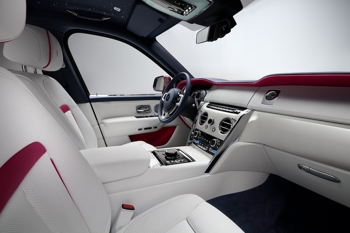 Rolls-Roycera mắt phiên bản ‘Cullinan – Inspired by Fashion’ - 7