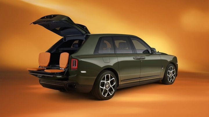Rolls-Roycera mắt phiên bản ‘Cullinan – Inspired by Fashion’ - 6