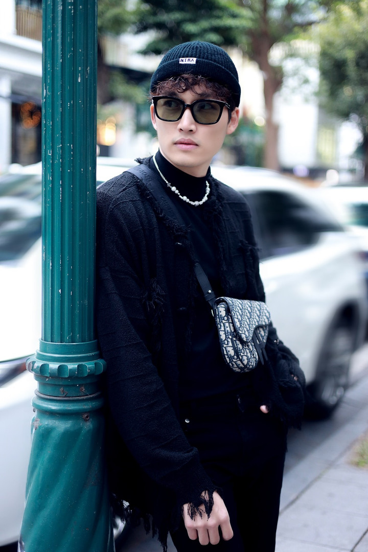 Sao Việt 4/12: Lệ Quyên diện váy gợi cảm, 'dính như sam' với Lâm Bảo Châu - 8