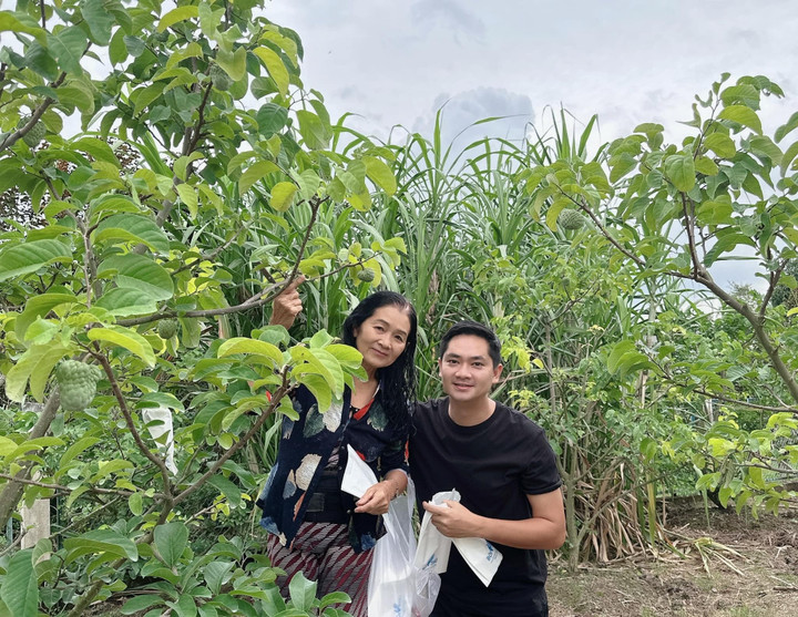 Sao Việt 4/12: Lệ Quyên diện váy gợi cảm, 'dính như sam' với Lâm Bảo Châu - 7