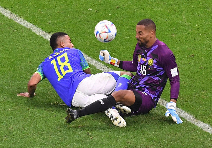 Trực tiếp bóng đá Cameroon 1-0 Brazil: Aboubakar nhận thẻ đỏ sau khi ghi bàn - 4