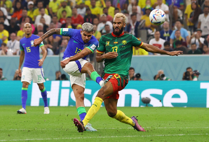 Trực tiếp bóng đá Cameroon 1-0 Brazil: Aboubakar nhận thẻ đỏ sau khi ghi bàn - 1