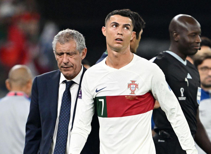 Thực hư Ronaldo quát HLV Bồ Đào Nha sau khi bị thay ra ở trận thua Hàn Quốc - 1