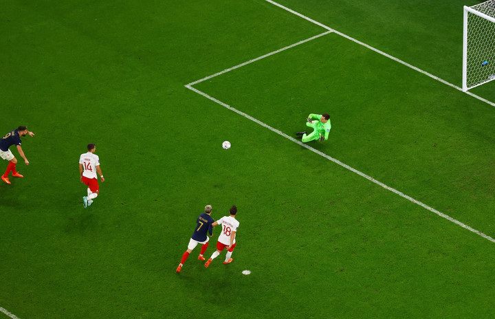 Trực tiếp bóng đá Pháp 3-1 Ba Lan: Lewandowski ghi bàn danh dự - 4