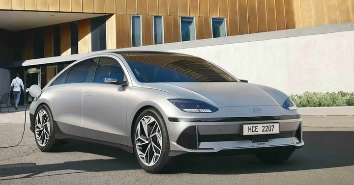 5 mẫu xe tuyệt vời đáng mua trong năm 2023 - 5