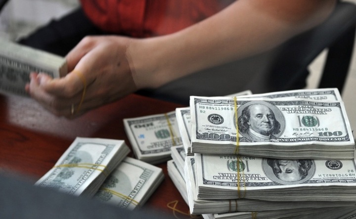 Giá USD chưa ngừng rơi - 1