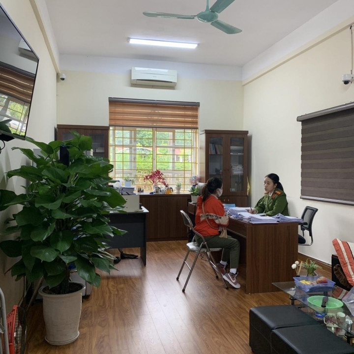 Phòng điều tra thân thiện giúp bé gái hết tâm lý sợ sệt, bình tĩnh khai báo - 4