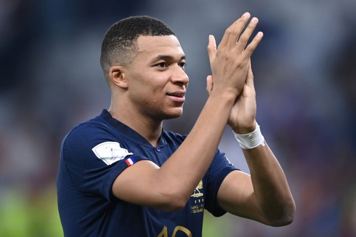 World Cup 2022: Mbappe bùng nổ, vượt Ronaldo và Messi - 1