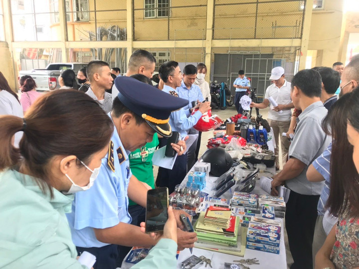 Hà Giang: Tuyên truyền phổ biến pháp luật trong hoạt động thương mại - 1