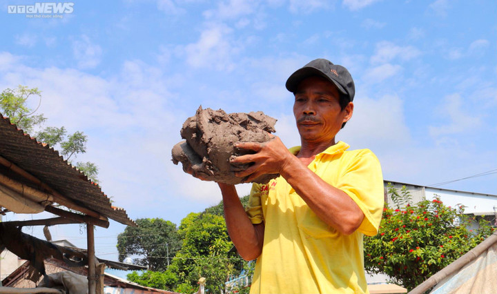 Níu giữ nghề nắn lò đất giữa dòng chảy hiện đại - 5