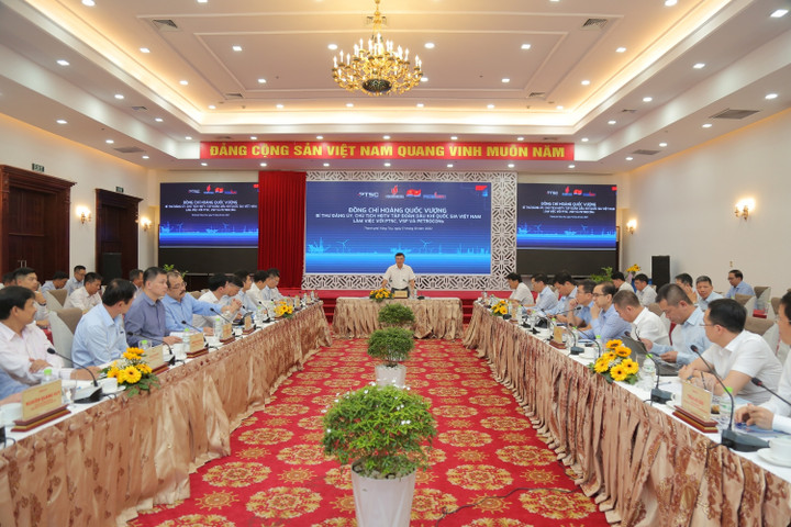 Năng lượng tái tạo ngoài khơi là cơ hội lớn cho sự phát triển của Petrovietnam - 1