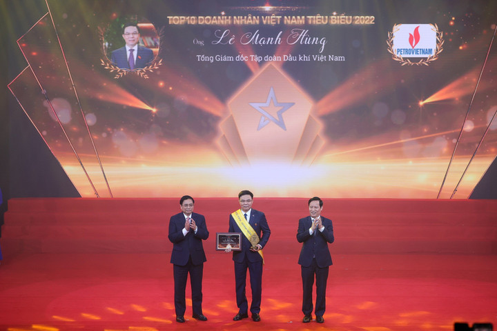 Tổng giám đốc Petrovietnam được vinh danh Top 10 Doanh nhân tiêu biểu 2022 - 1