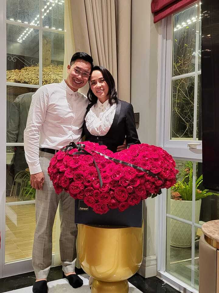 Sao Việt 8/12: Diễn viên Mạnh Trường lần đầu khoe ảnh con thứ ba - 3