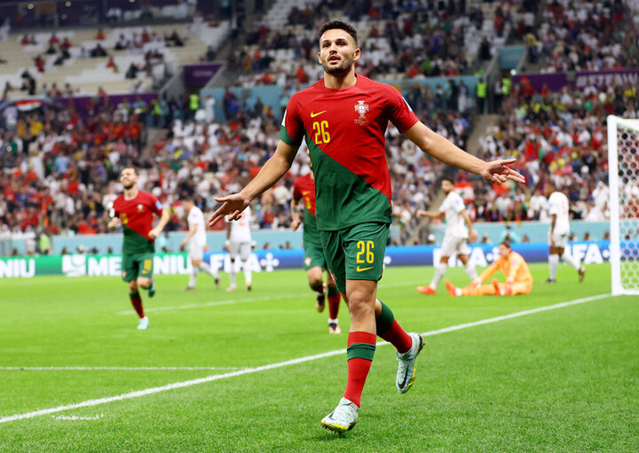 Sao trẻ thay Ronaldo lập hattrick, Bồ Đào Nha thắng đậm Thụy Sỹ - 2