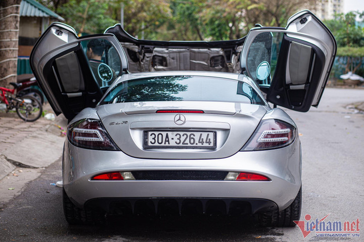Gặp lại siêu xe ‘mũi tên bạc’ Mercedes-Benz độc nhất Việt Nam sau 14 năm - 5