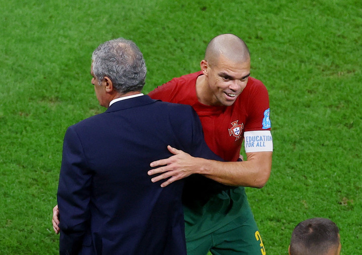 Trực tiếp bóng đá Bồ Đào Nha 6-1 Thụy Sỹ: Ronaldo vào sân - 6