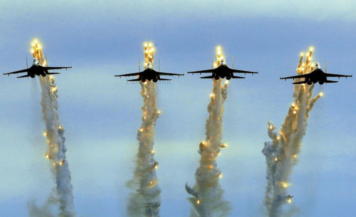 Triển lãm Quốc phòng 2022: Không quân Việt Nam trình diễn trên bầu trời Hà Nội - 87
