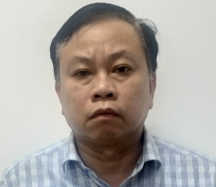 Bắt tạm giam Phó Trưởng ban Ban Quản lý các Khu kinh tế Bình Dương - 1