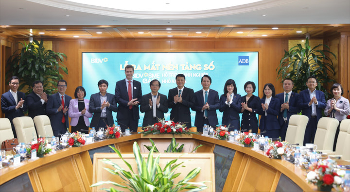 BIDV ra mắt nền tảng số SMEasy hỗ trợ doanh nghiệp nhỏ và vừa - 1