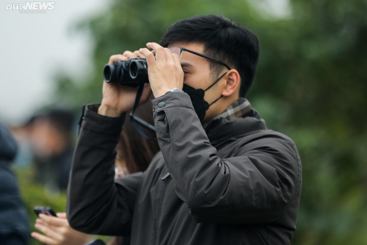 Triển lãm Quốc phòng 2022: Không quân Việt Nam trình diễn trên bầu trời Hà Nội - 18