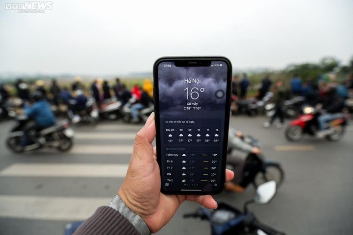 Triển lãm Quốc phòng 2022: Không quân Việt Nam trình diễn trên bầu trời Hà Nội - 10