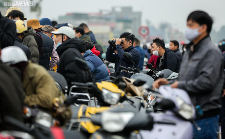 Triển lãm Quốc phòng 2022: Không quân Việt Nam trình diễn trên bầu trời Hà Nội - 11