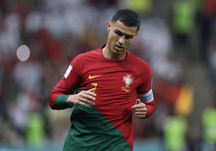LĐBĐ Bồ Đào Nha bác tin Ronaldo dọa bỏ World Cup - 1