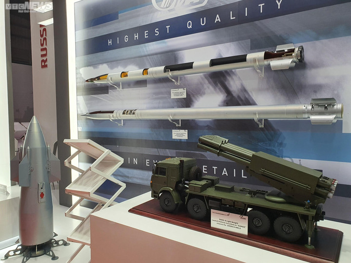 Triển lãm Quốc phòng 2022: Không quân Việt Nam trình diễn trên bầu trời Hà Nội - 84