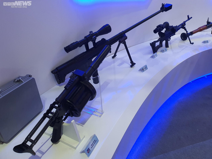 Triển lãm Quốc phòng 2022: Không quân Việt Nam trình diễn trên bầu trời Hà Nội - 44