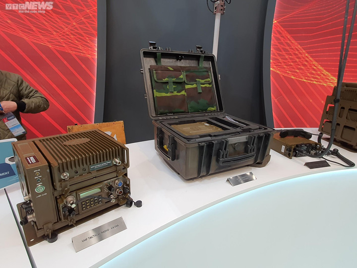 Triển lãm Quốc phòng 2022: Không quân Việt Nam trình diễn trên bầu trời Hà Nội - 77