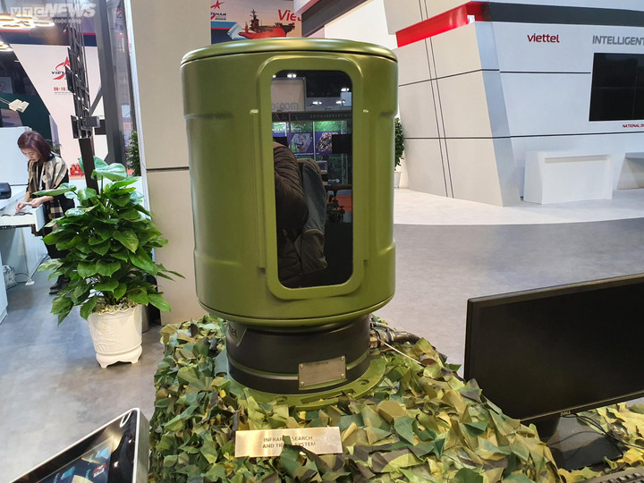 Triển lãm Quốc phòng 2022: Không quân Việt Nam trình diễn trên bầu trời Hà Nội - 74