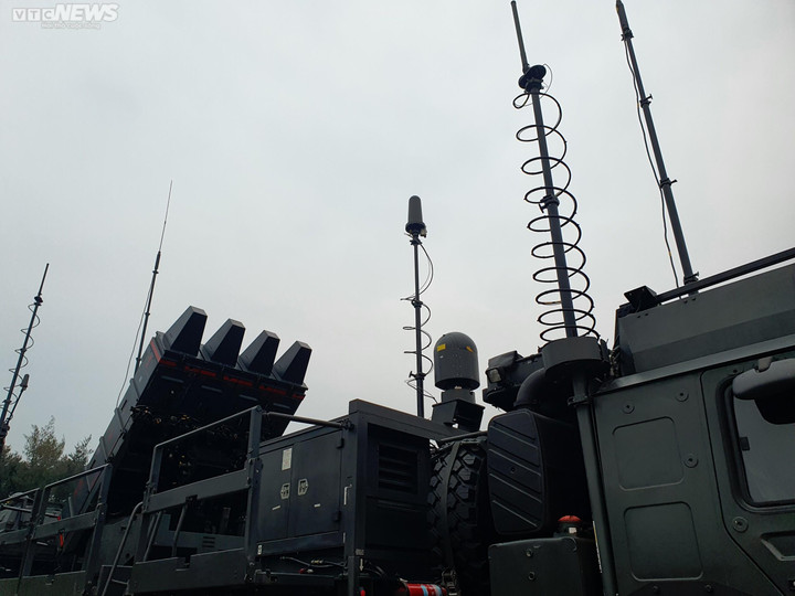 Triển lãm Quốc phòng 2022: Không quân Việt Nam trình diễn trên bầu trời Hà Nội - 29