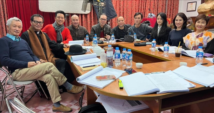 Sao Việt 10/12: Việt Hương cúng giỗ 2 năm ngày mất cố nghệ sĩ Chí Tài - 7