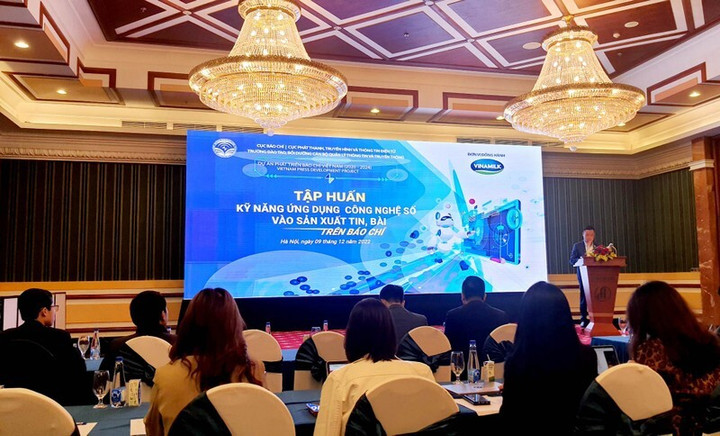 70 nhà báo tham gia tập huấn ứng dụng công nghệ số vào sản xuất tin, bài báo chí - 1