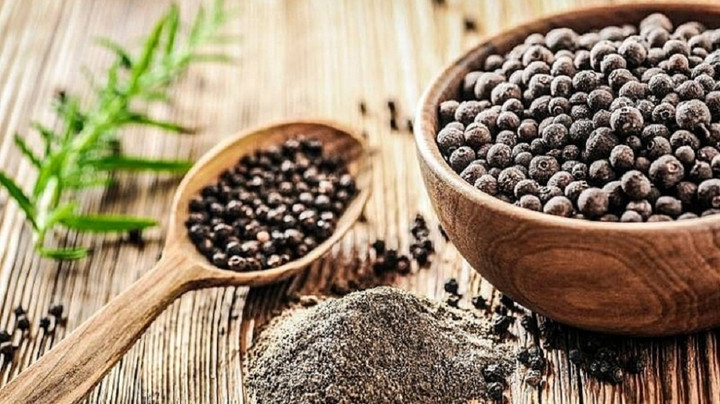 Giá tiêu hôm nay 10/12: Đồng loạt giảm 500 - 1.000 đồng/kg - 1