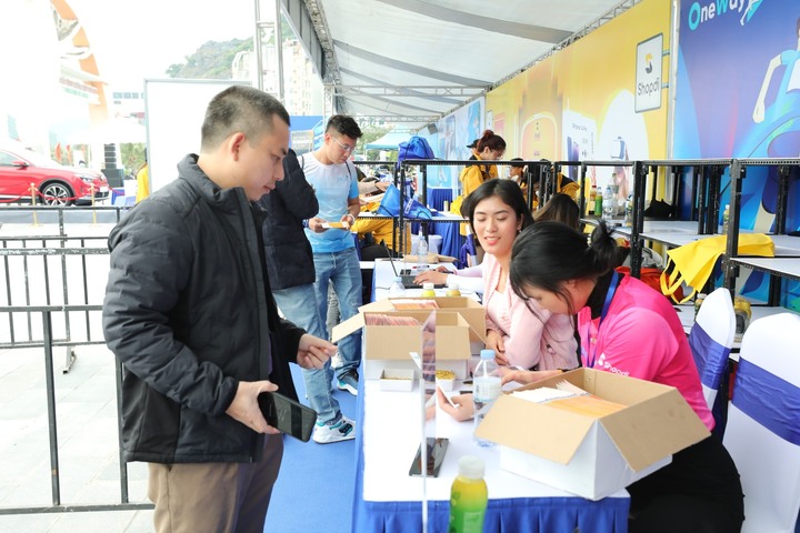OneWay Marathon 2022: Hàng nghìn VĐV đổ bộ Cát Bà - 4