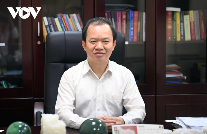 Đảng 'mở đường' cho cán bộ uy tín giảm sút từ chức một cách nhẹ nhàng - 3