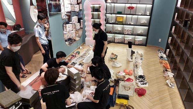 Quản lý thị trường TP.HCM kiểm tra cửa hàng Trang Nemo - 1