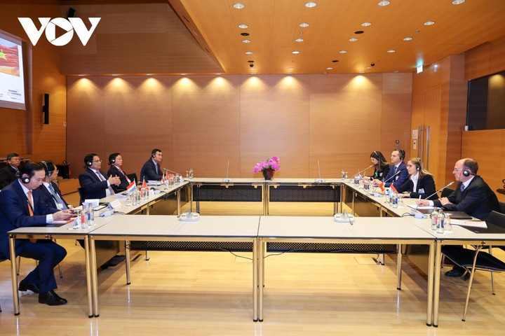 Thủ tướng tiếp lãnh đạo một số doanh nghiệp lớn của châu Âu - 1