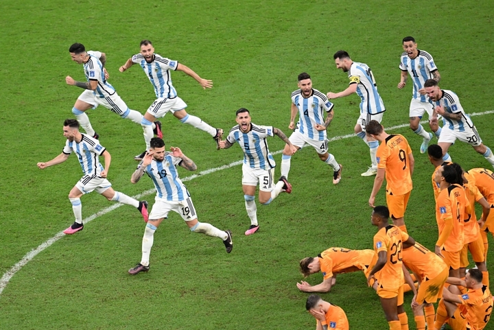 Lý do Messi và đồng đội ăn mừng khiêu khích cầu thủ Hà Lan - 1