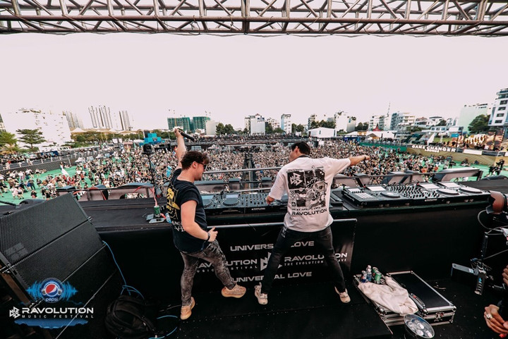 Cuối tuần rực lửa với đại nhạc hội EDM Pepsi Ravolution Music Festival 2022 - 2