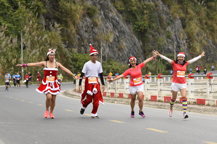 Những khoảnh khắc ấn tượng của OneWay Marathon Cát Bà 2022 - 7