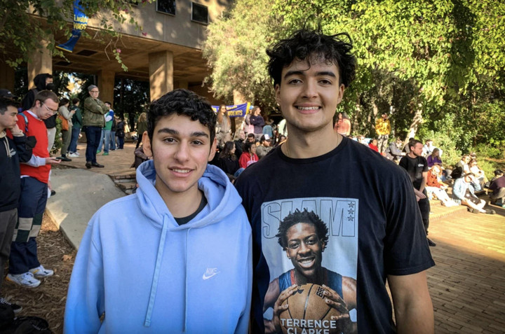 48.000 nhân viên tại một trường đại học Mỹ đình công đòi tăng lương - 2