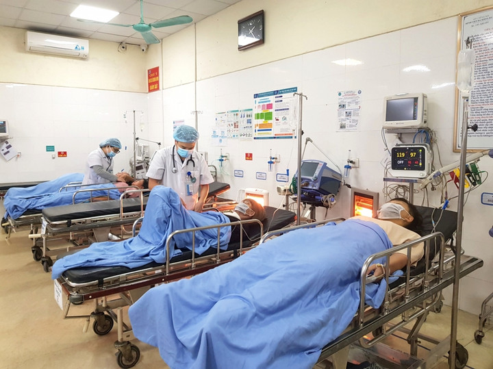 Làm gì để ngăn ngừa cơn đột quỵ trong những ngày lạnh giá? - 1